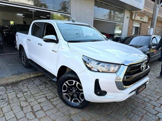 TOYOTA HILUX 2.8 D-4D TURBO DIESEL CD SRV 4X4 AUTOMÁTICO TOYOTA HILUX 2.8 D-4D TURBO DIESEL CD SRV 4X4 AUTOMÁTICO